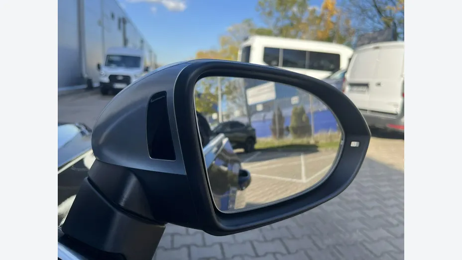 VOLKSWAGEN Arteon -