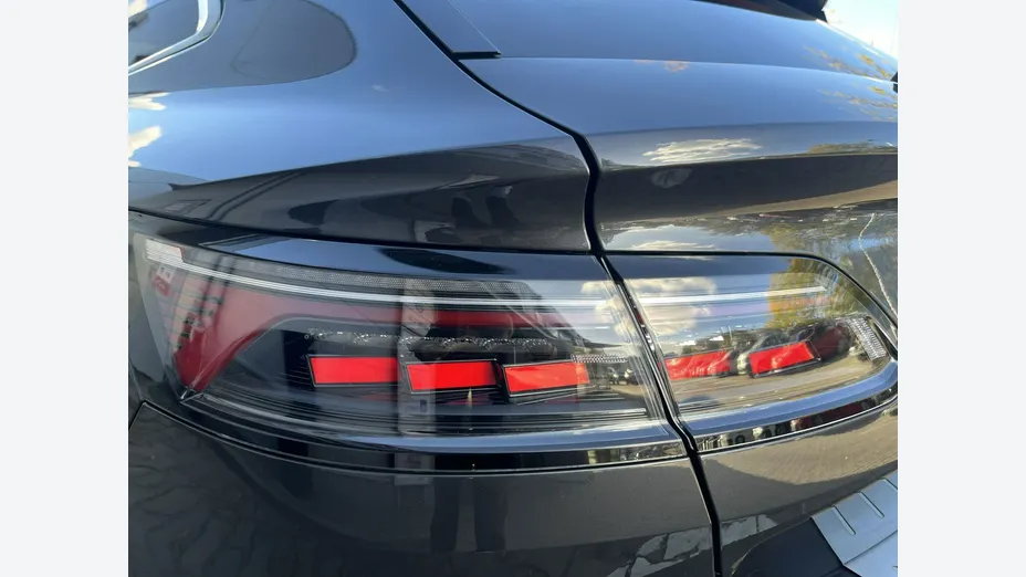 VOLKSWAGEN Arteon -