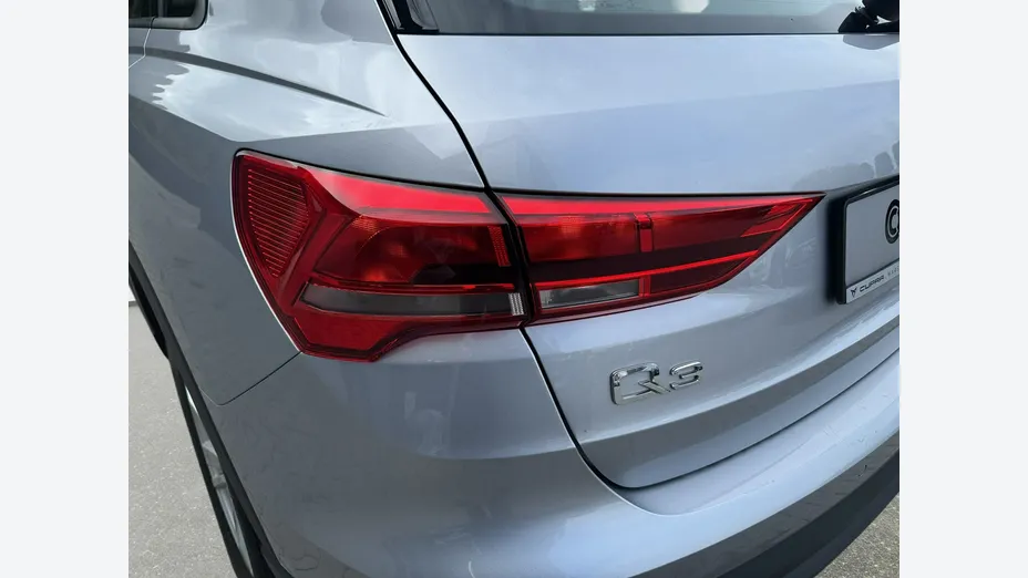 AUDI Q3 -