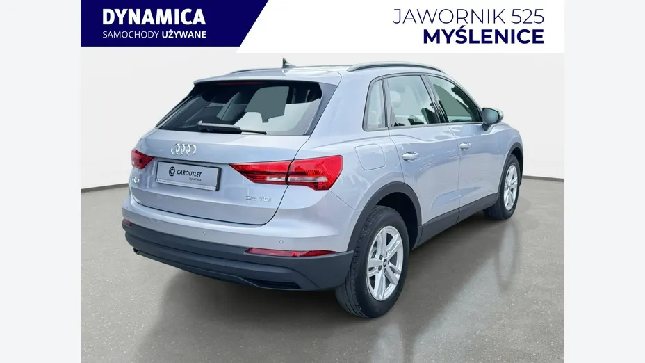AUDI Q3 -
