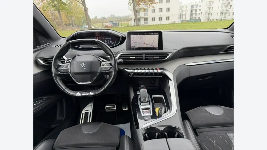 PEUGEOT 3008 -
