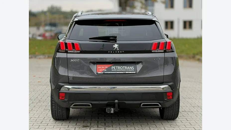 PEUGEOT 3008 -