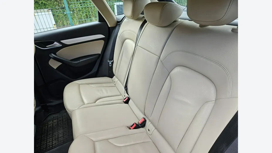 AUDI Q3 -
