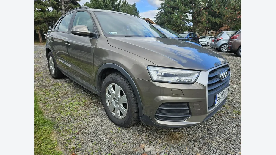 AUDI Q3 -