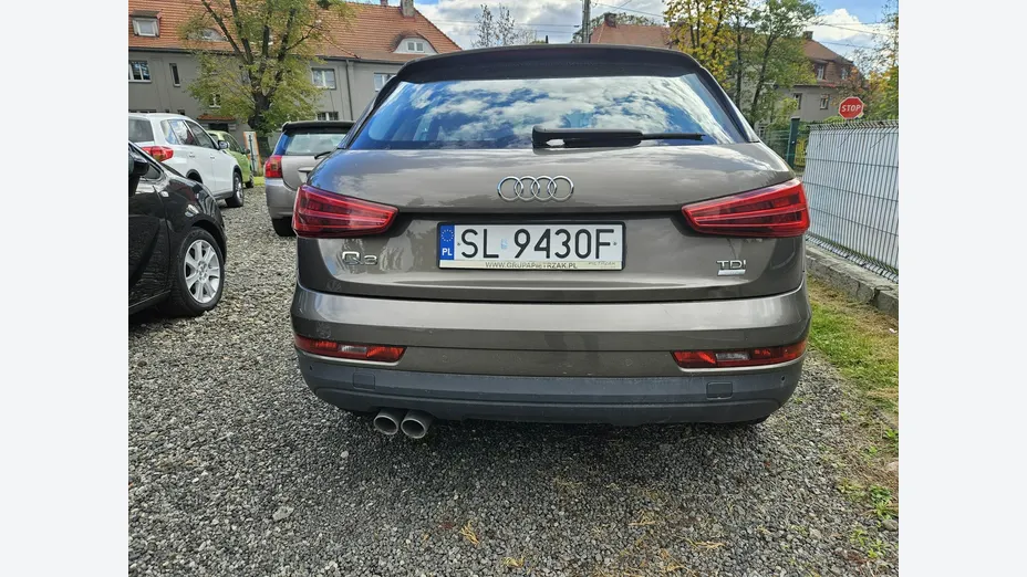 AUDI Q3 -