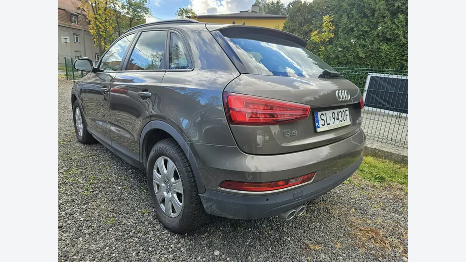 AUDI Q3 -