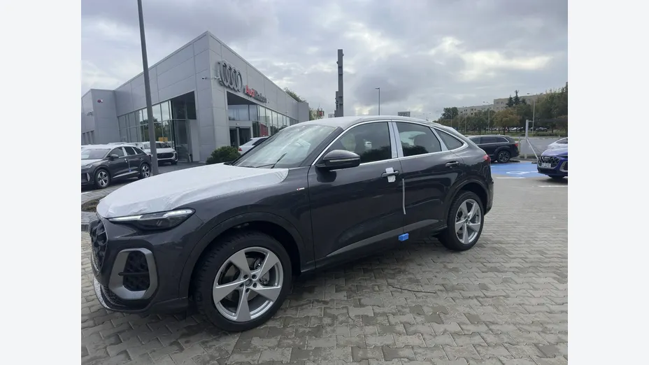 AUDI Q5 Sportback -