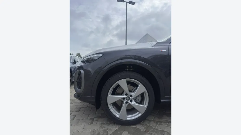 AUDI Q5 Sportback -