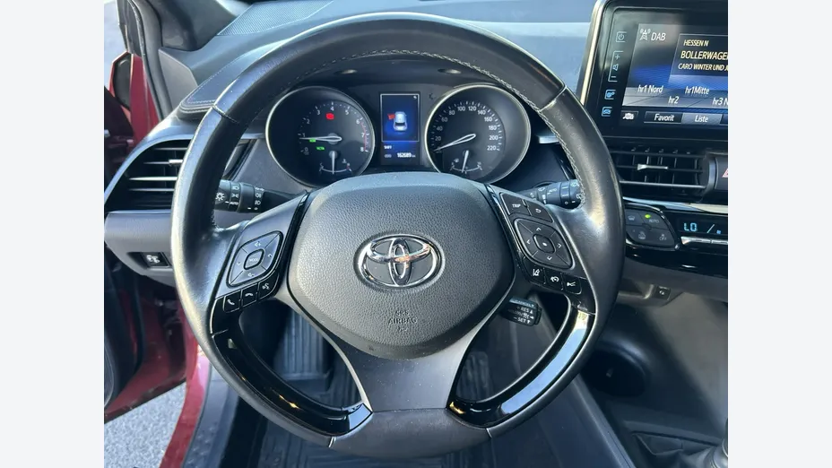 TOYOTA C-HR -
