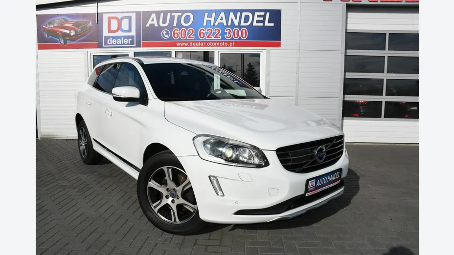 VOLVO XC60 -