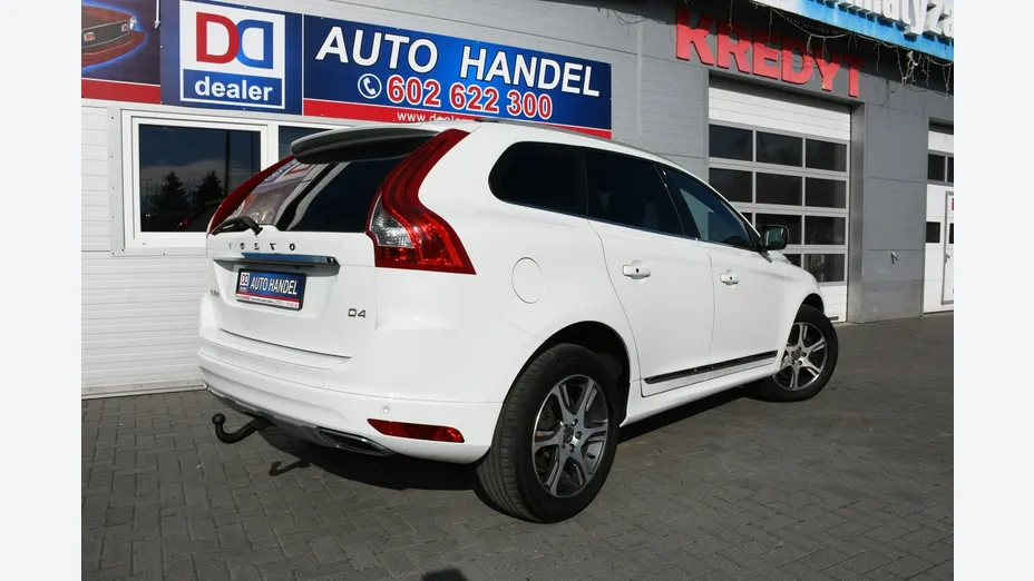 VOLVO XC60 -
