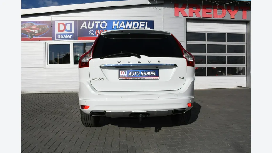 VOLVO XC60 -