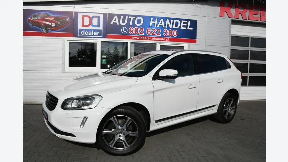 VOLVO XC60 -