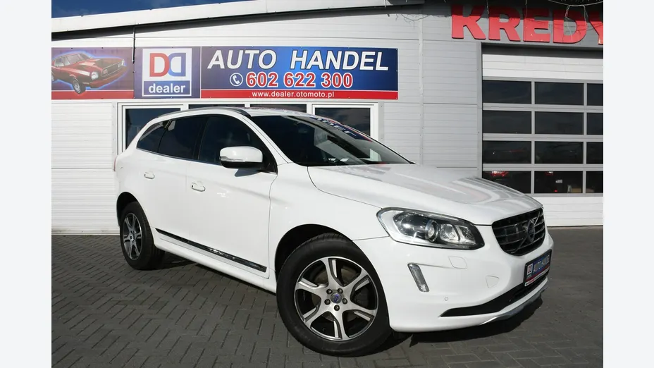 VOLVO XC60 -