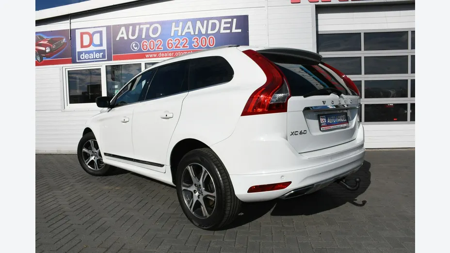 VOLVO XC60 -