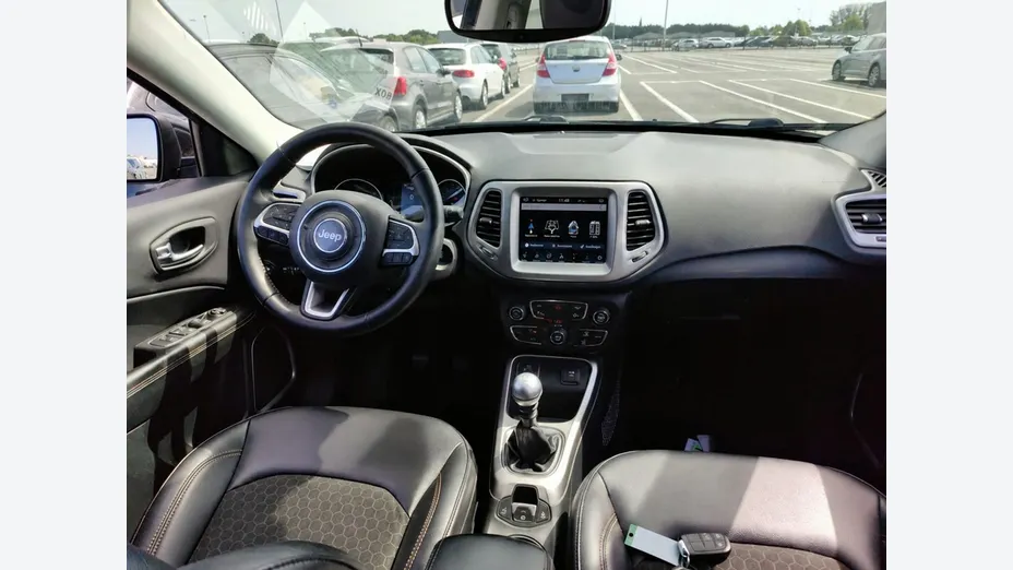 JEEP Compass -