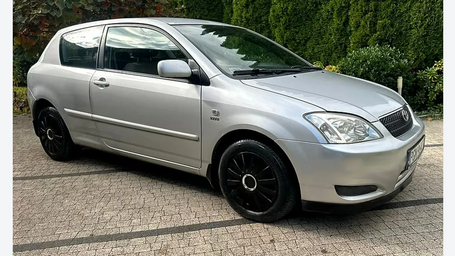TOYOTA Corolla -