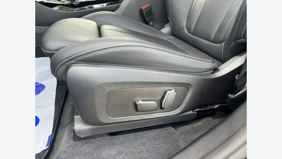 BMW iX3 -
