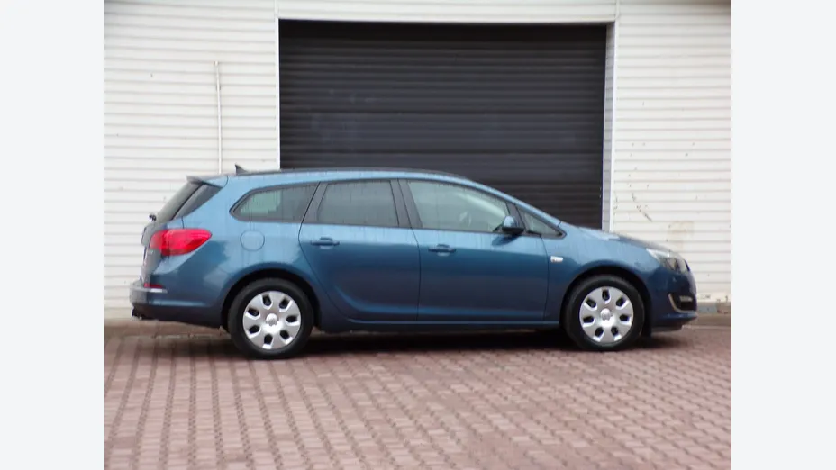 OPEL Astra -