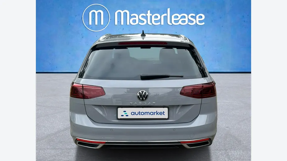 VOLKSWAGEN Passat -
