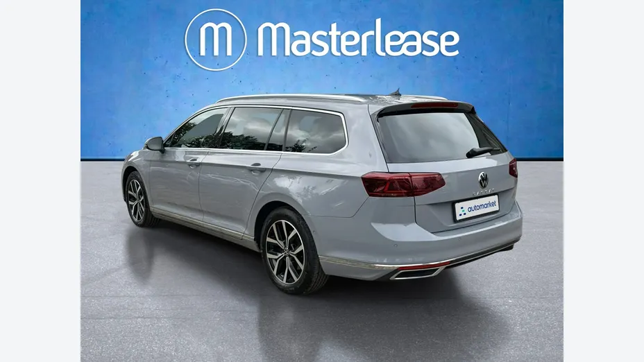VOLKSWAGEN Passat -