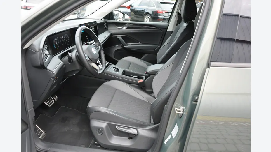 VOLKSWAGEN Tiguan -