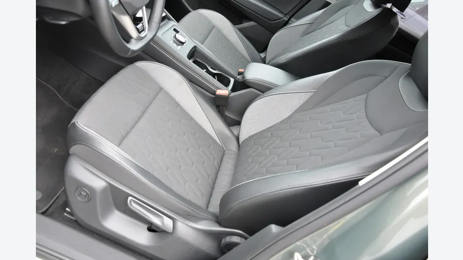 VOLKSWAGEN Tiguan -