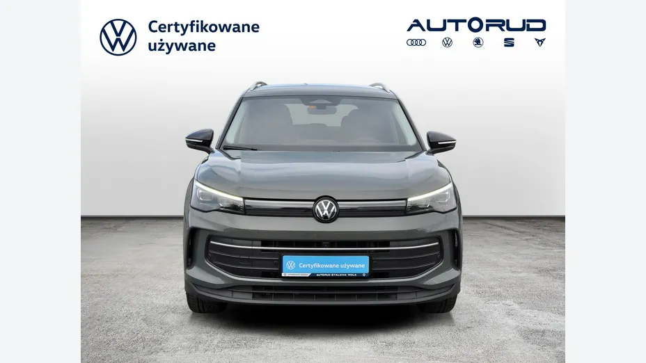 VOLKSWAGEN Tiguan -