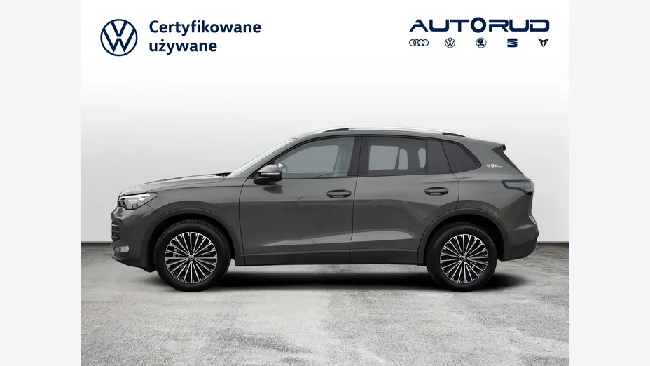 VOLKSWAGEN Tiguan -