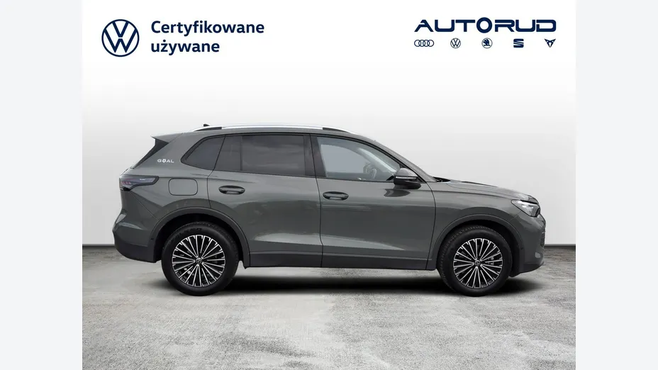 VOLKSWAGEN Tiguan -