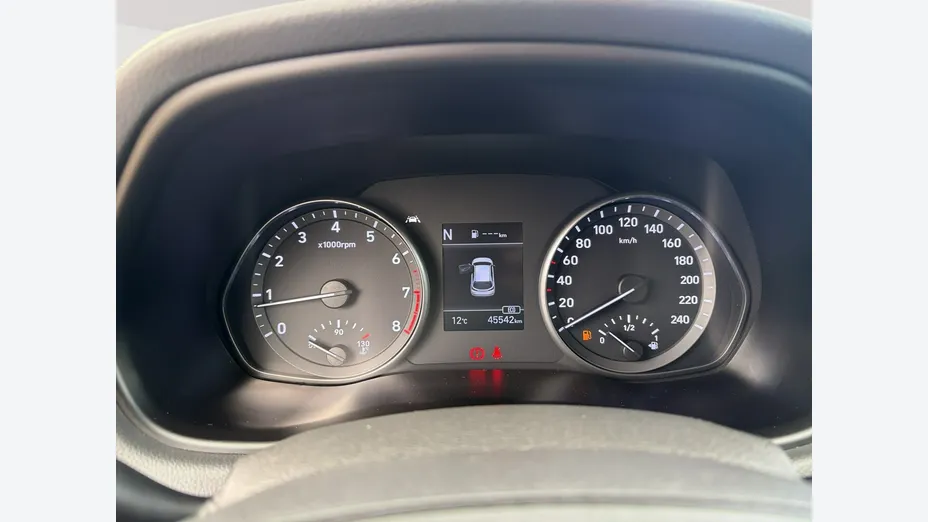 HYUNDAI i30 -
