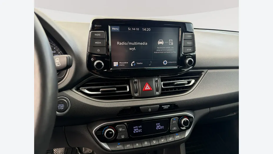 HYUNDAI i30 -