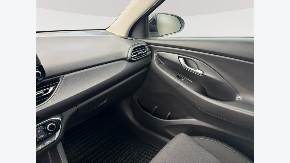 HYUNDAI i30 -