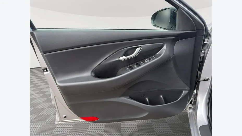 HYUNDAI i30 -
