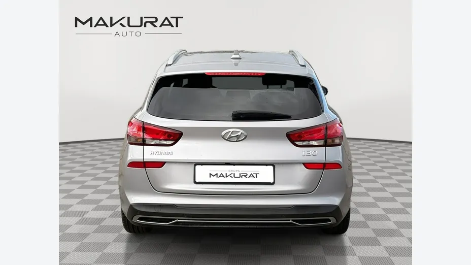 HYUNDAI i30 -