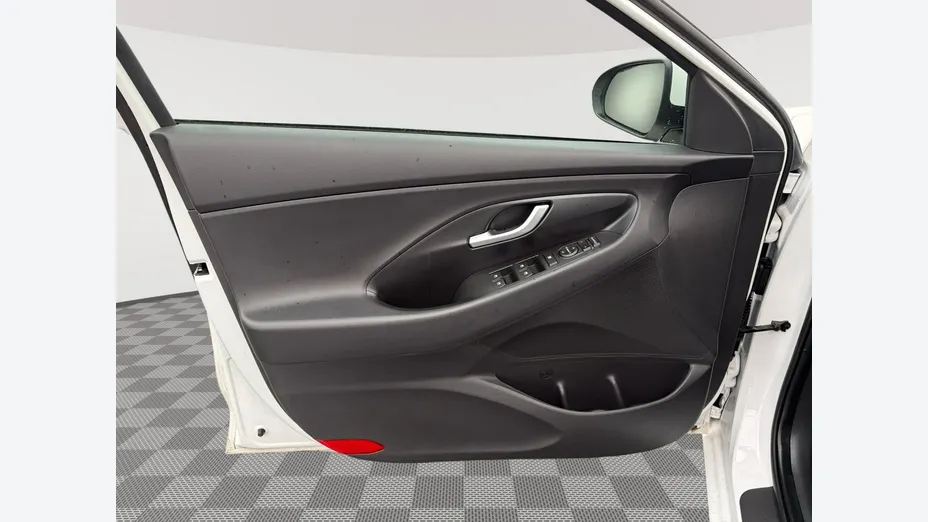 HYUNDAI i30 -