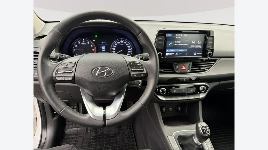 HYUNDAI i30 -