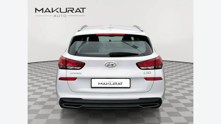 HYUNDAI i30 -