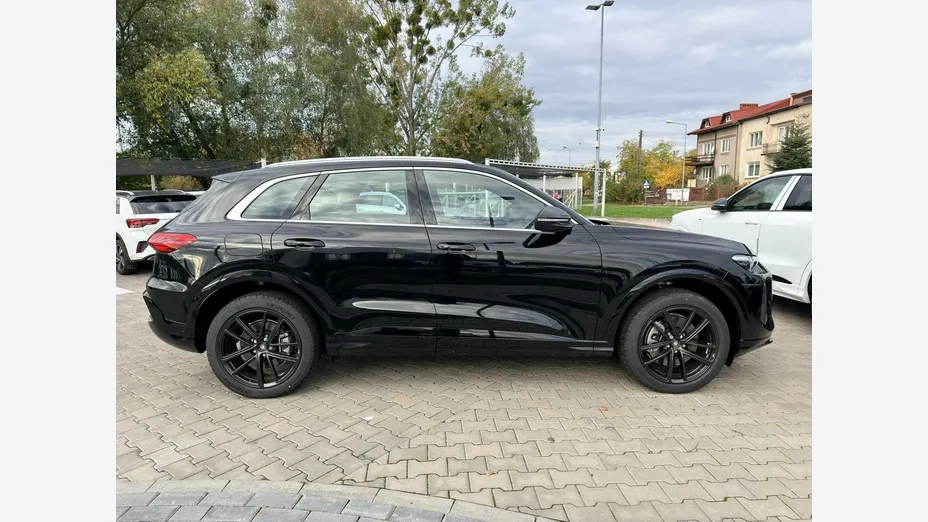 AUDI Q5 -