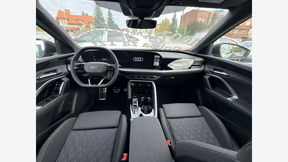 AUDI Q5 -