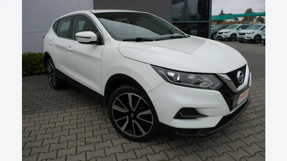 NISSAN Qashqai -