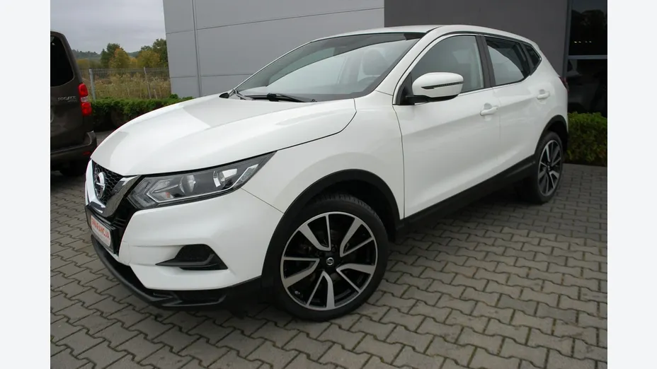 NISSAN Qashqai -