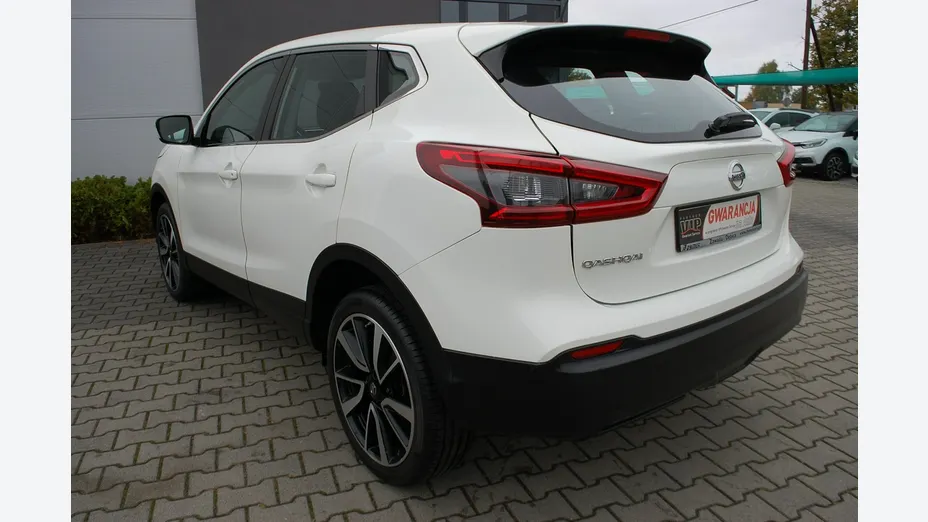 NISSAN Qashqai -