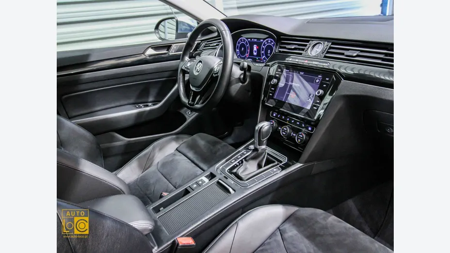 VOLKSWAGEN Arteon -