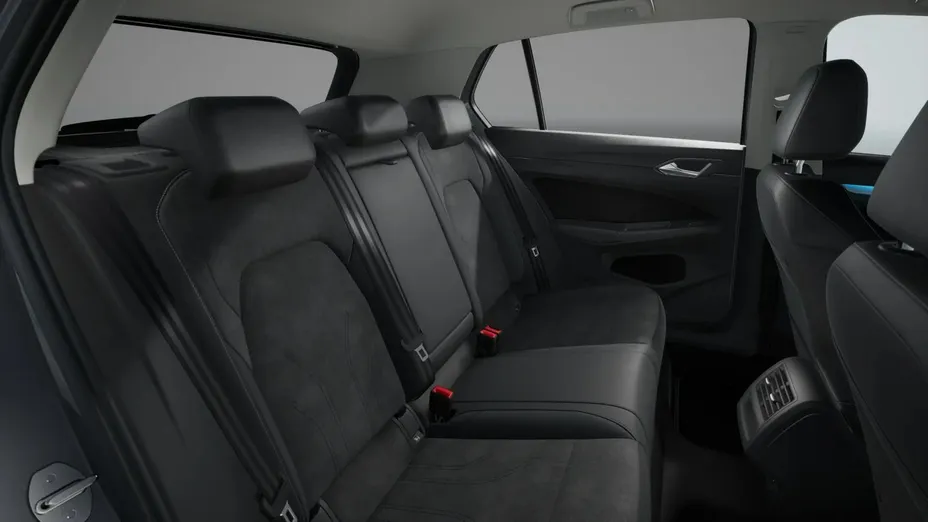 VOLKSWAGEN Golf -