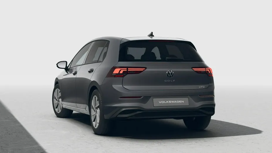 VOLKSWAGEN Golf -