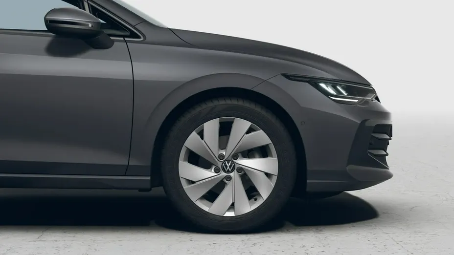 VOLKSWAGEN Golf -