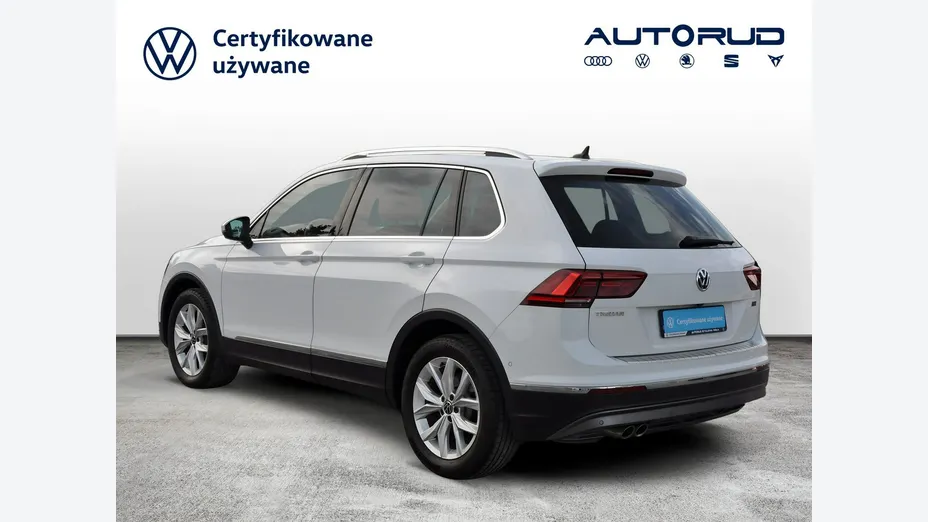 VOLKSWAGEN Tiguan -