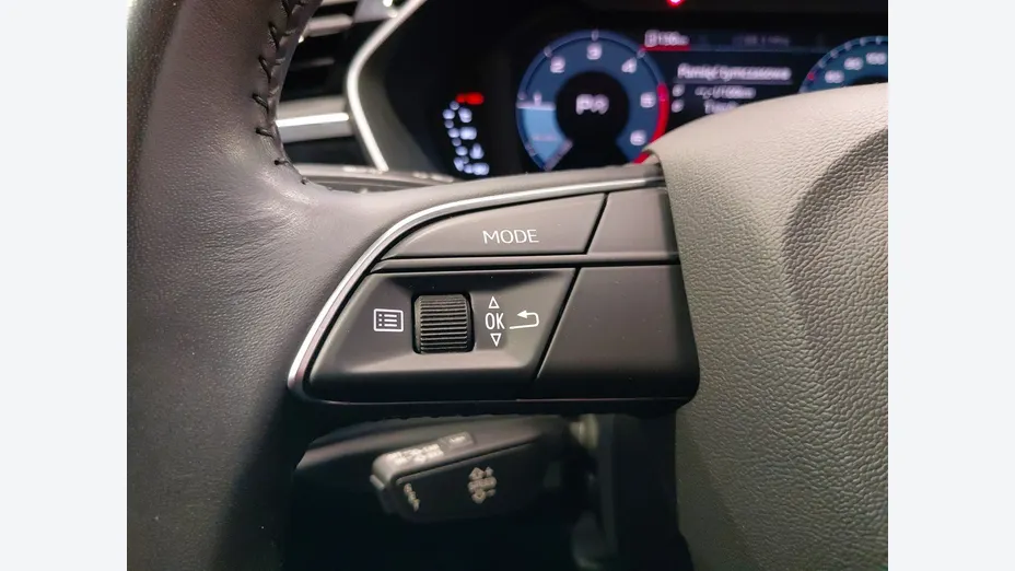 AUDI Q3 -