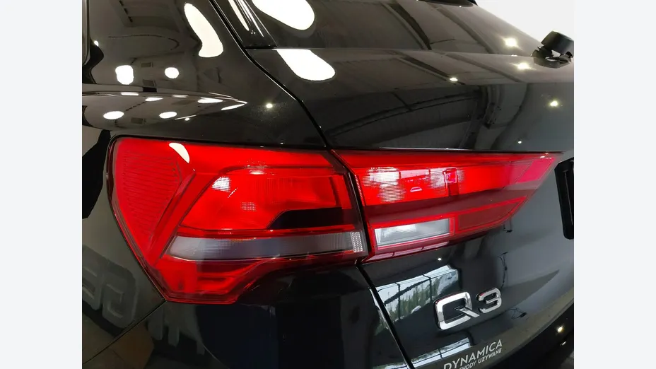 AUDI Q3 -